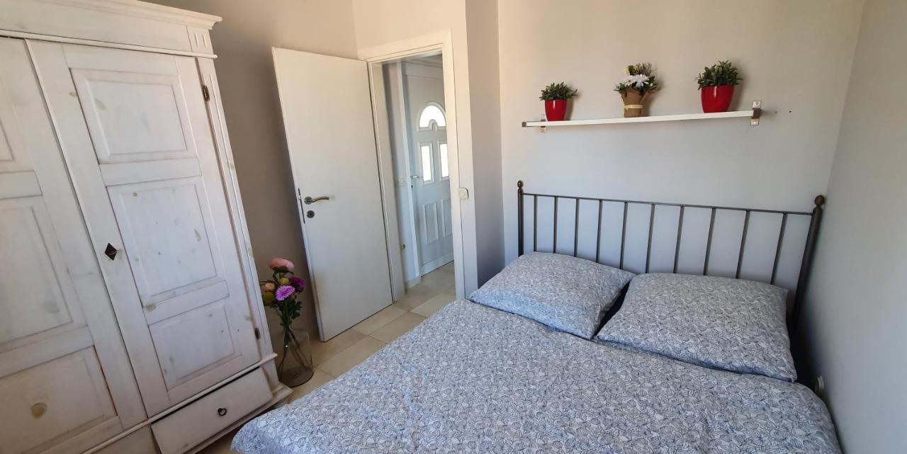 Apartments Ruzic Njivice Room photo